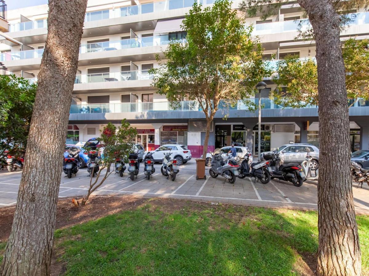Belvilla By Oyo Modern Apartment In 帕拉莫斯 外观 照片